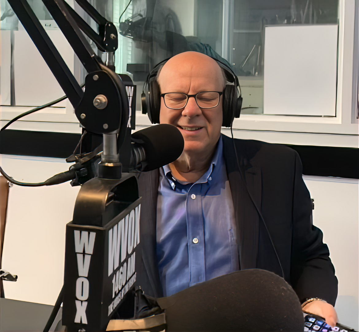 Alan Bergman at the WVOX radio studio